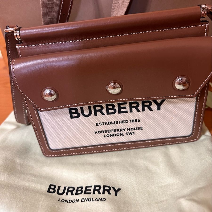 BURBERRY 巴寶莉 Horseferry 皮革拚接帆布mini款斜背包(米白x棕)-0