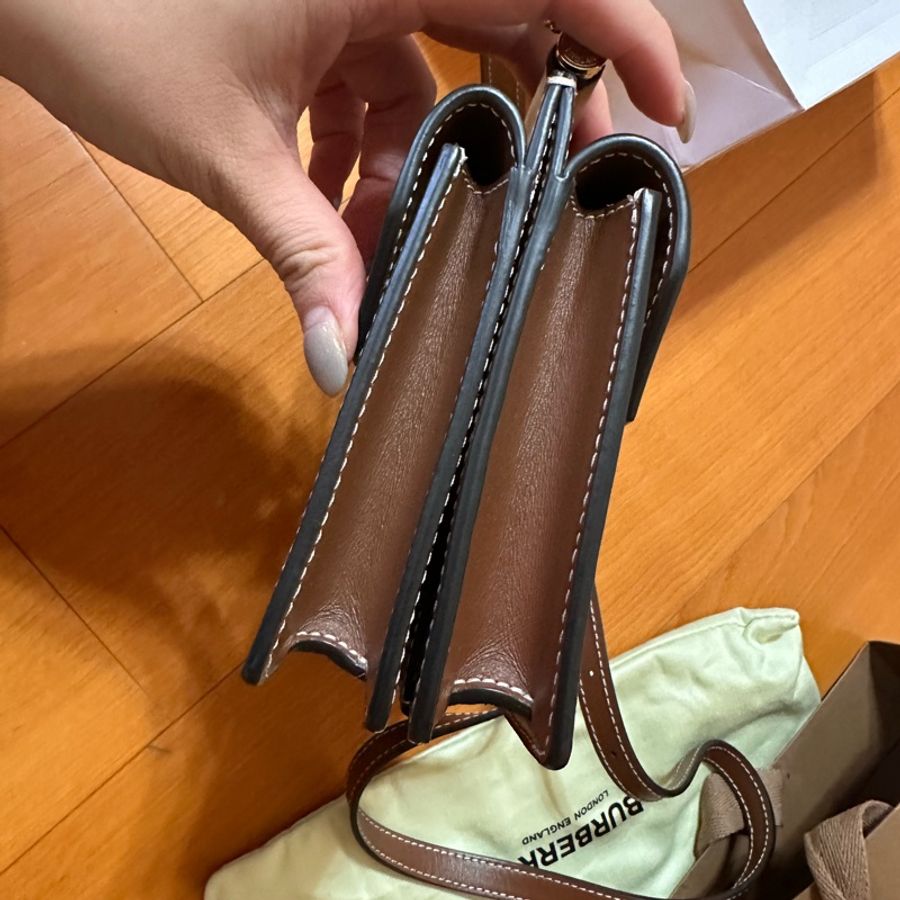 BURBERRY 巴寶莉 Horseferry 皮革拚接帆布mini款斜背包(米白x棕)-5