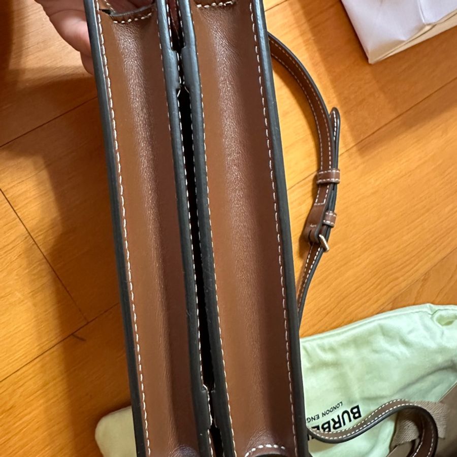 BURBERRY 巴寶莉 Horseferry 皮革拚接帆布mini款斜背包(米白x棕)-11