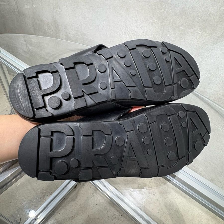 PRADA 黑色人字拖 全新無盒 全新試穿尺碼/UK7 41碼-6