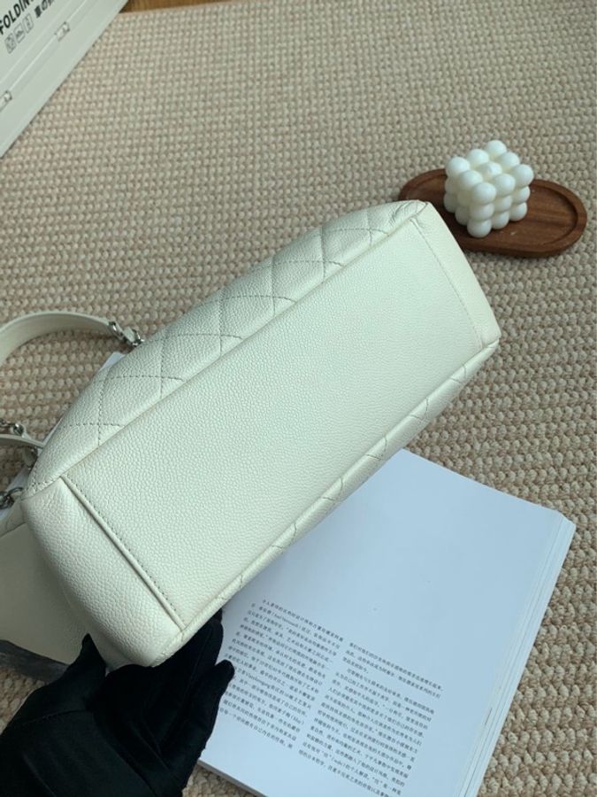 chanel香奈兒 gst白色荔枝紋牛皮材質 銀色五金 17開 有卡-6