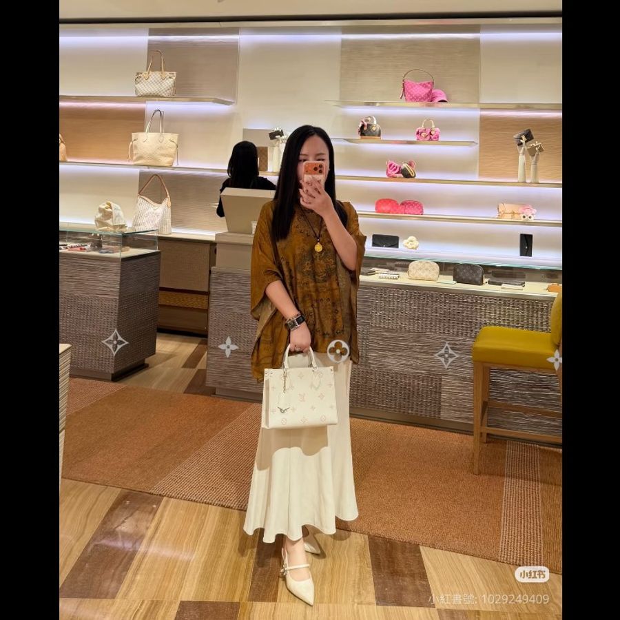 Lv on the go草莓牛奶 托特包 小號 99新✨️-1