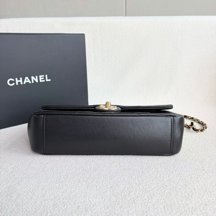 【威選精品】🖤 CHANEL 鏤空手柄 CF 鏈條包 黑金款 🖤-0