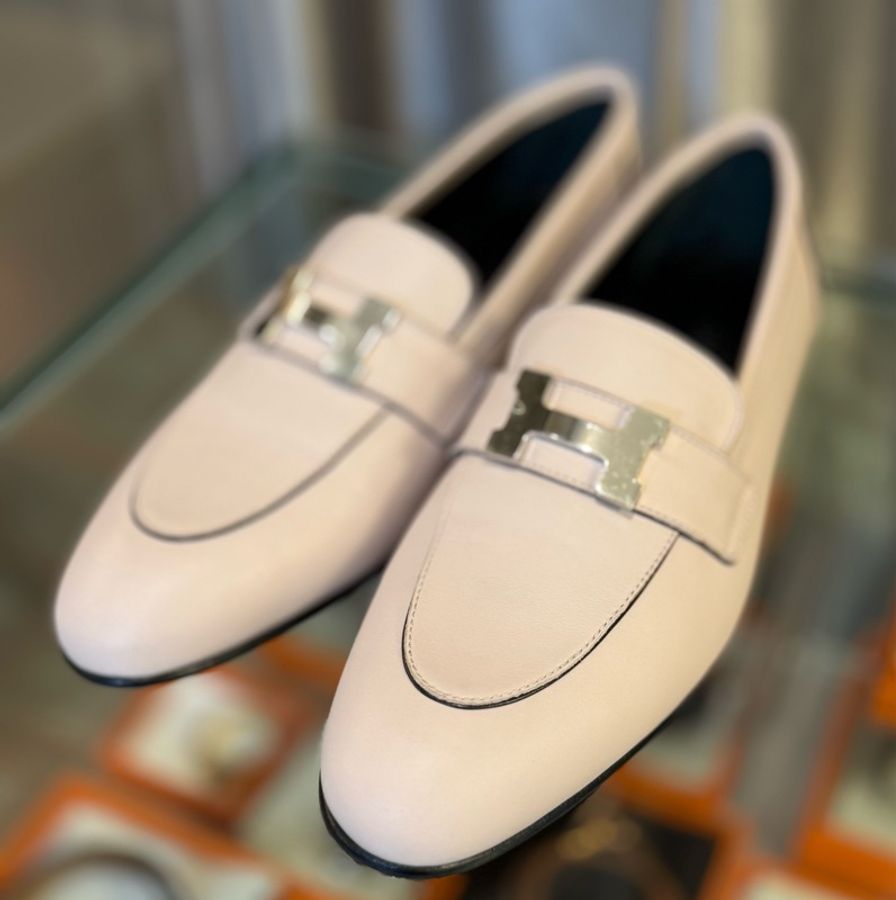 Hermes 淺粉色loafers-0