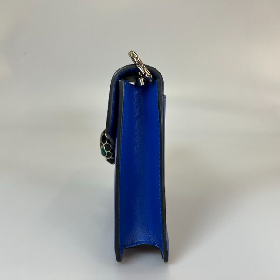 BVLGARI 藍珍珠魚皮蛇頭包-2