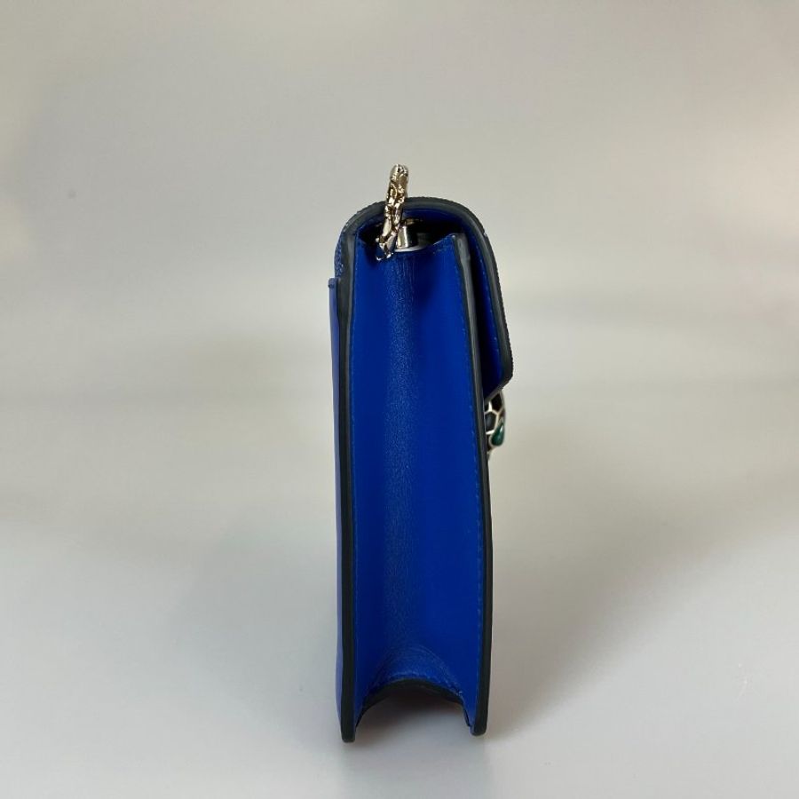 BVLGARI 藍珍珠魚皮蛇頭包-3