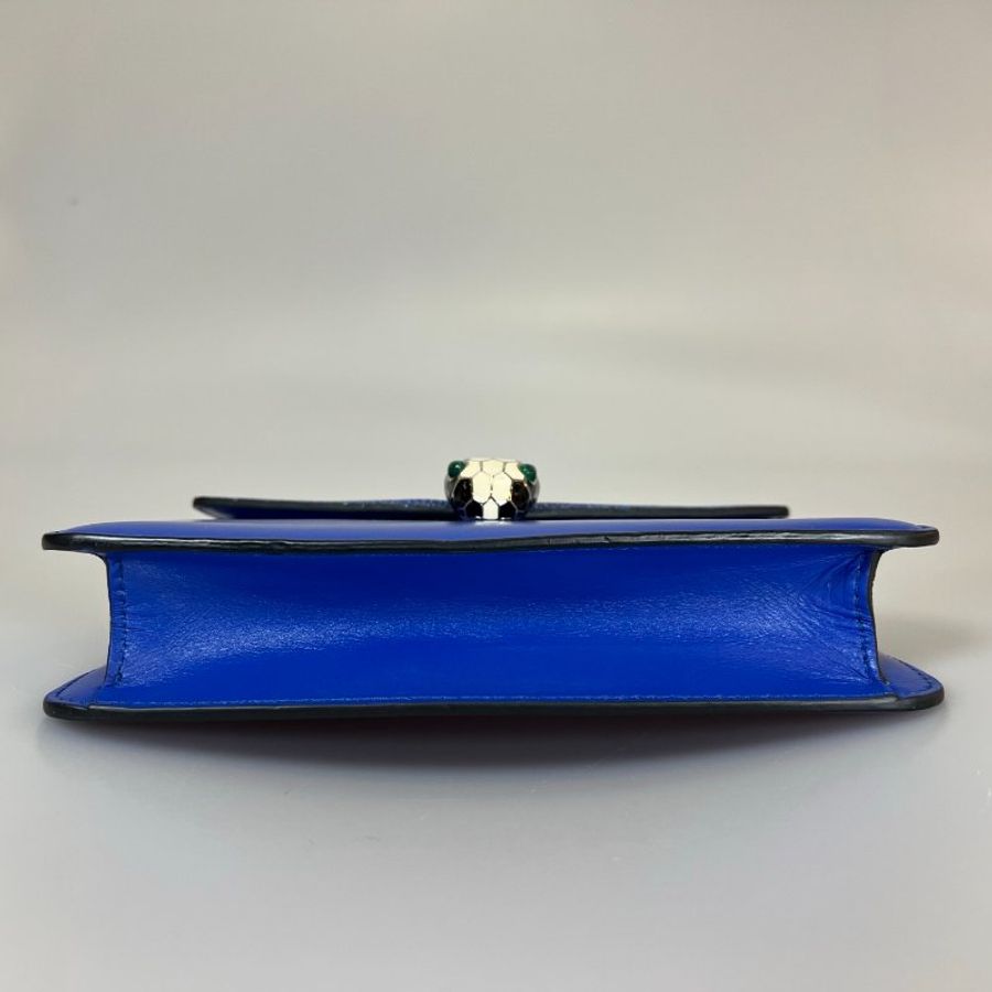 BVLGARI 藍珍珠魚皮蛇頭包-4