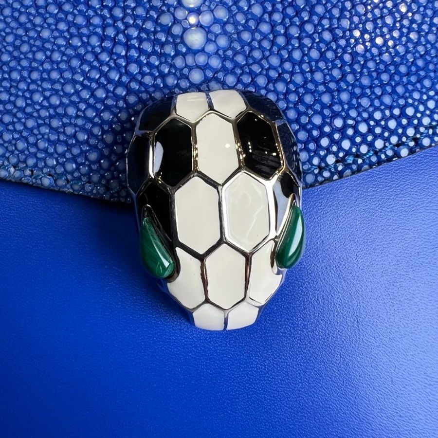 BVLGARI 藍珍珠魚皮蛇頭包-7