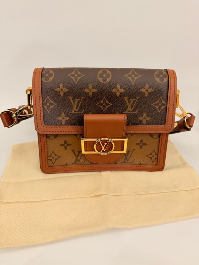 LV雙色原花金釦mini Dauphine 肩斜背包-5