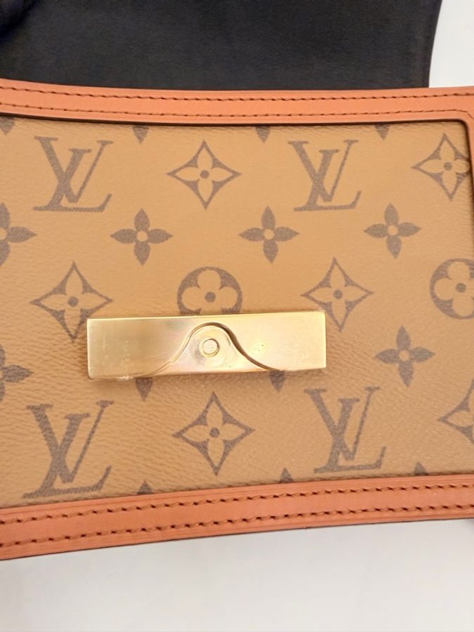 LV雙色原花金釦mini Dauphine 肩斜背包-18