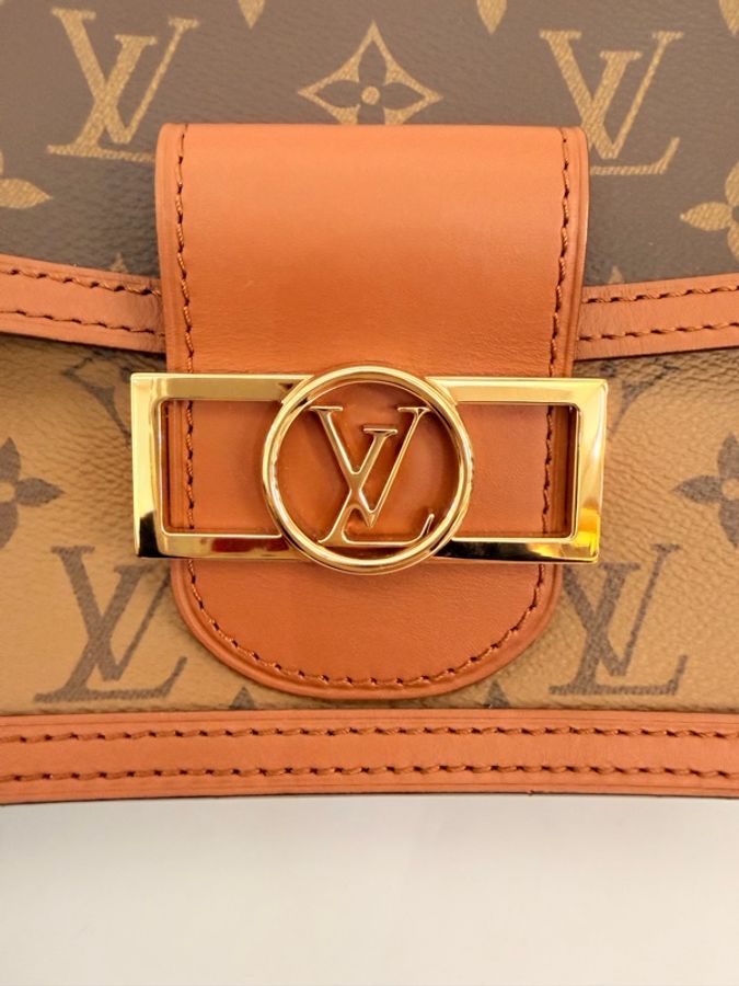 LV雙色原花金釦mini Dauphine 肩斜背包-31
