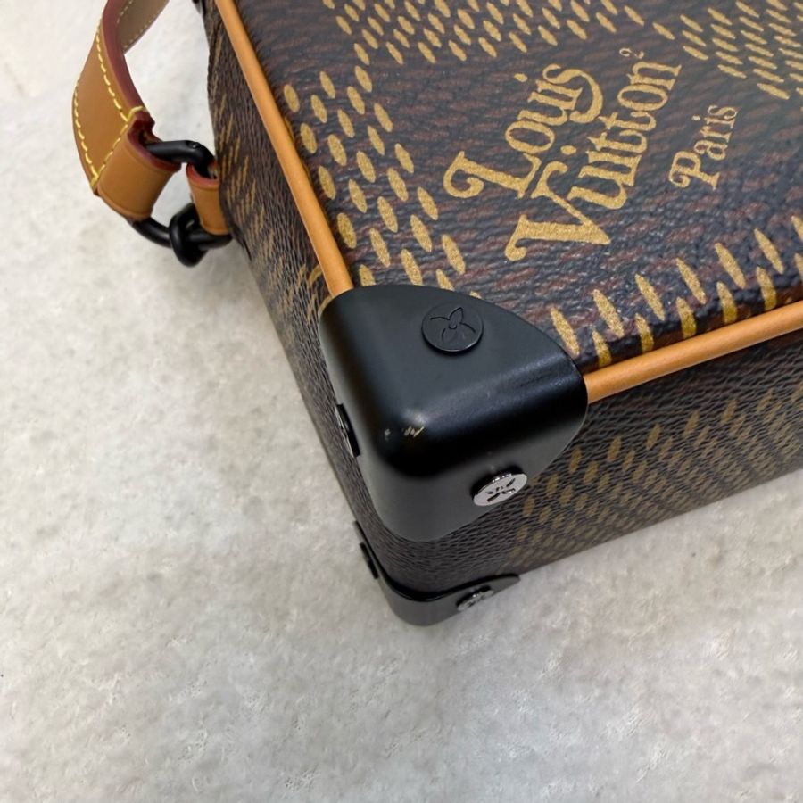Lv原花Nico聯名Mini soft Trunk方包-15