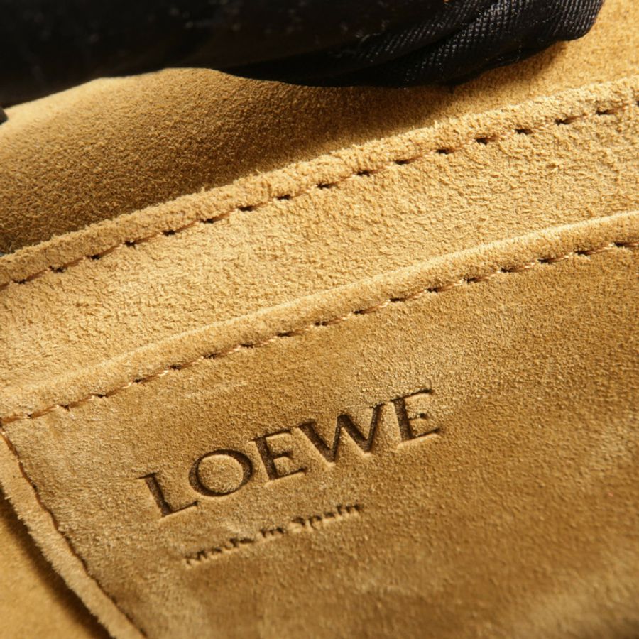 LOEWE 牛皮皮革Mini Gate肩背袋-6
