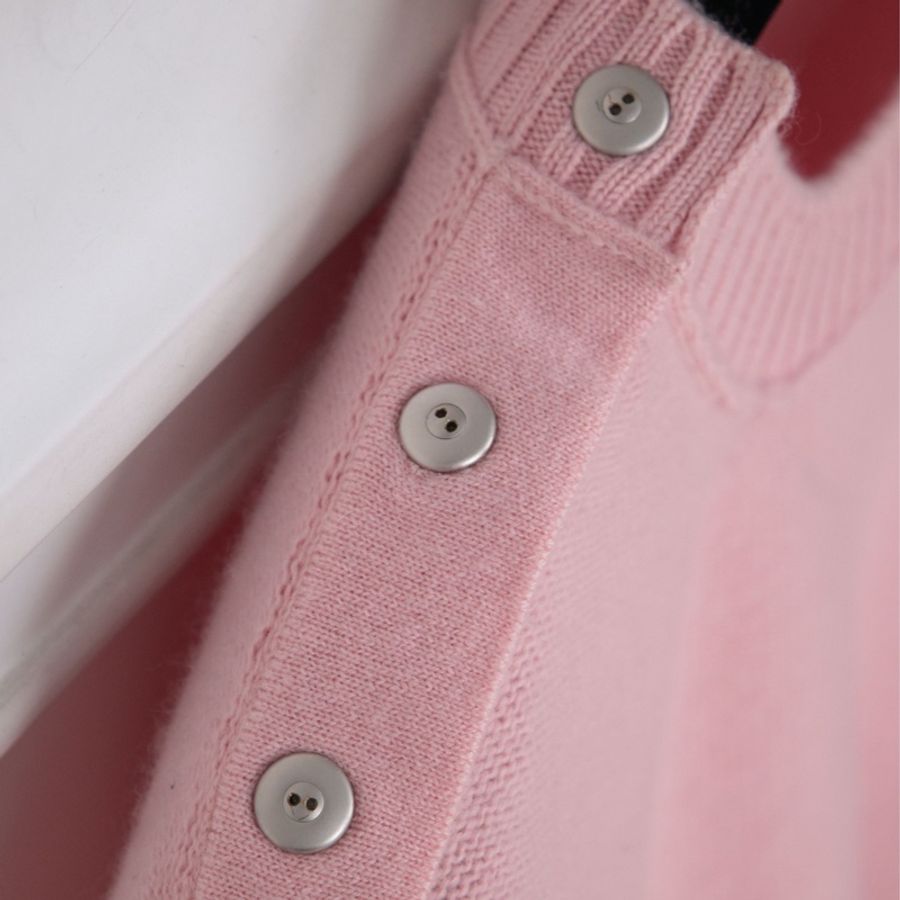 Chanel 15年樱花粉山羊绒书包扣针织套头毛衣外套-35