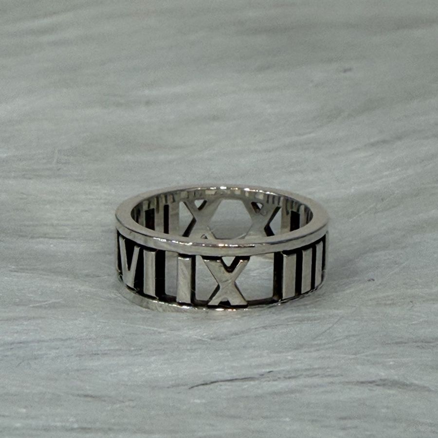 TIFFANY & CO.蒂芬妮 925 鏤空 羅馬數字 18 純銀 戒子 戒 戒指-4