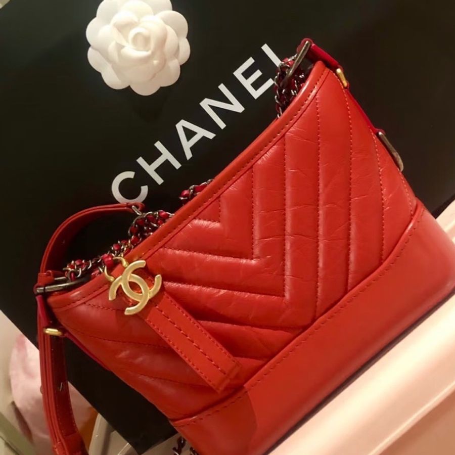 CHANEL香奈兒20C玫紅V紋牛皮流浪包小號🎸附防塵袋-22