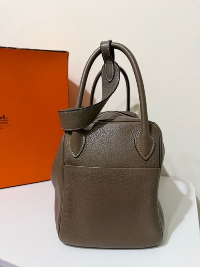 Hermès 愛馬仕🐎 Lindy 30💖 大象灰銀 9成新✨ C刻 附件:內膽-1