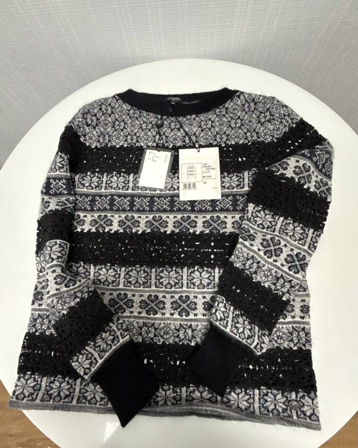 香奈兒全新上衣Chanel CHANEL FAIR ISLE MOHAIR-BLEND LACE FLORAL STRIPE KNIT SWEATER全新未拆標香奈兒Chanel購於專櫃-4