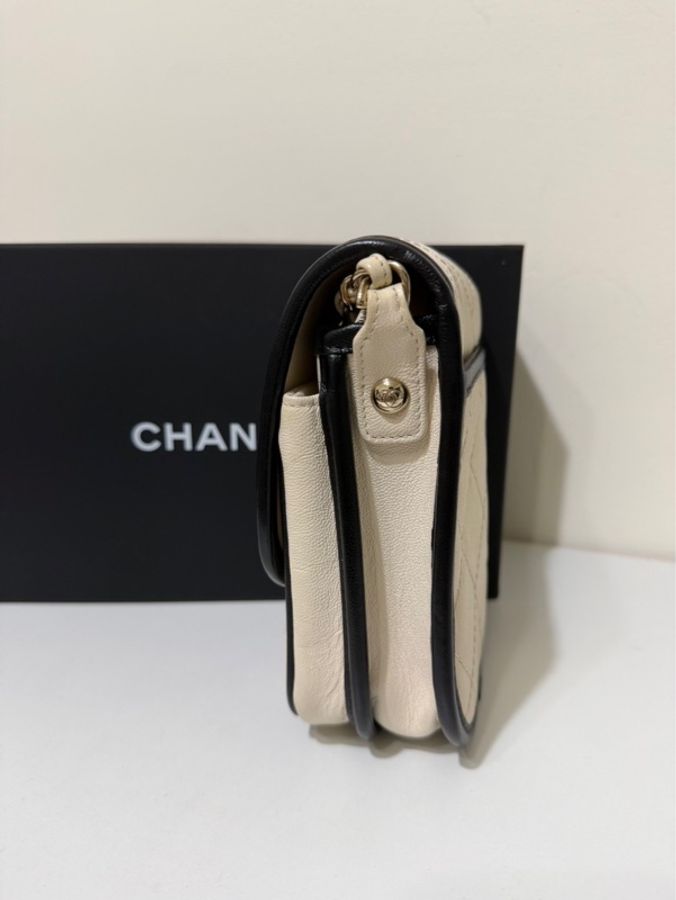 Chanel 香奈兒🖤 21s 熊貓🐼手機包 98新✨ 附件：盒子、防塵袋、保卡-3