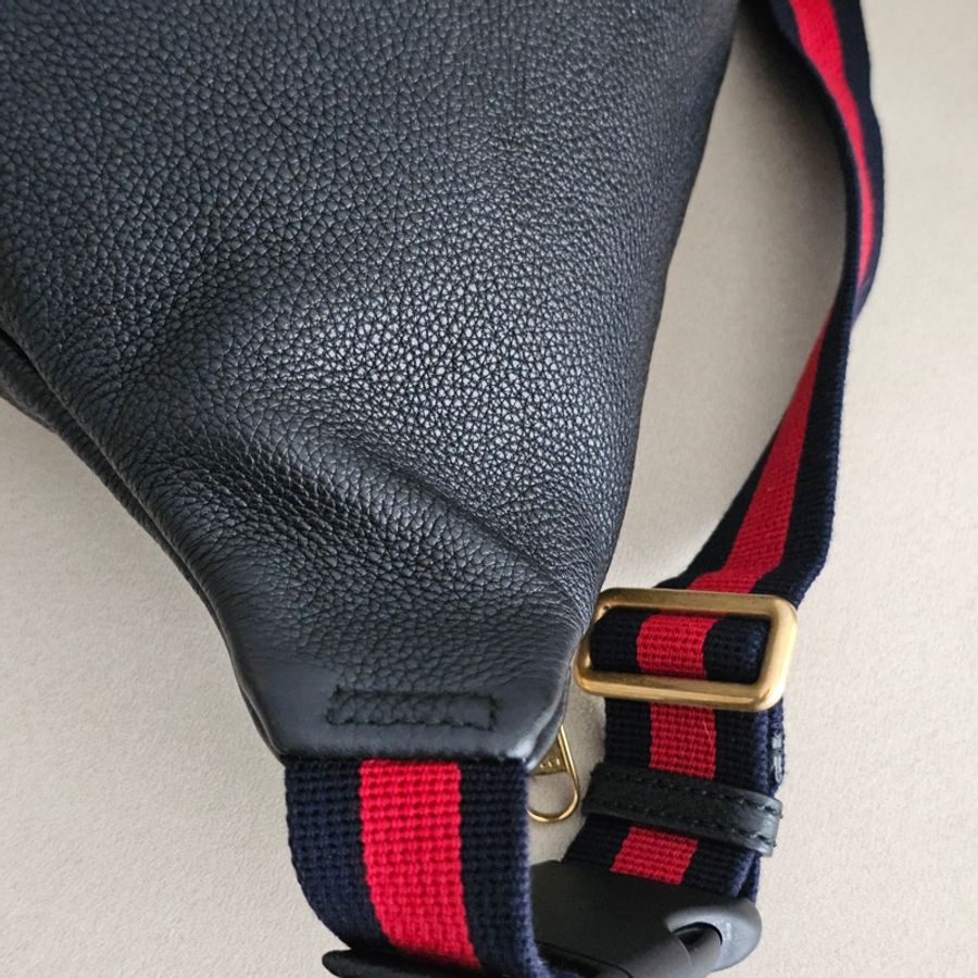 Gucci 塗鴉腰包-14