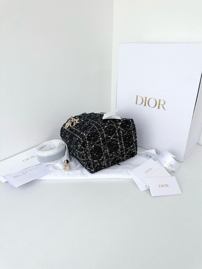 Dior迪奧💜 黑白粗花呢Toujours土著小號菜籃子 新款配色帶斜挎肩帶 99新✨全配購證✅ 尺寸:17*19*12-6