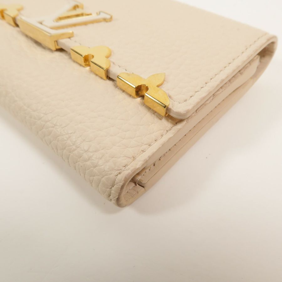 LOUIS VUITTON Taurillon皮革Capucines錢包-12