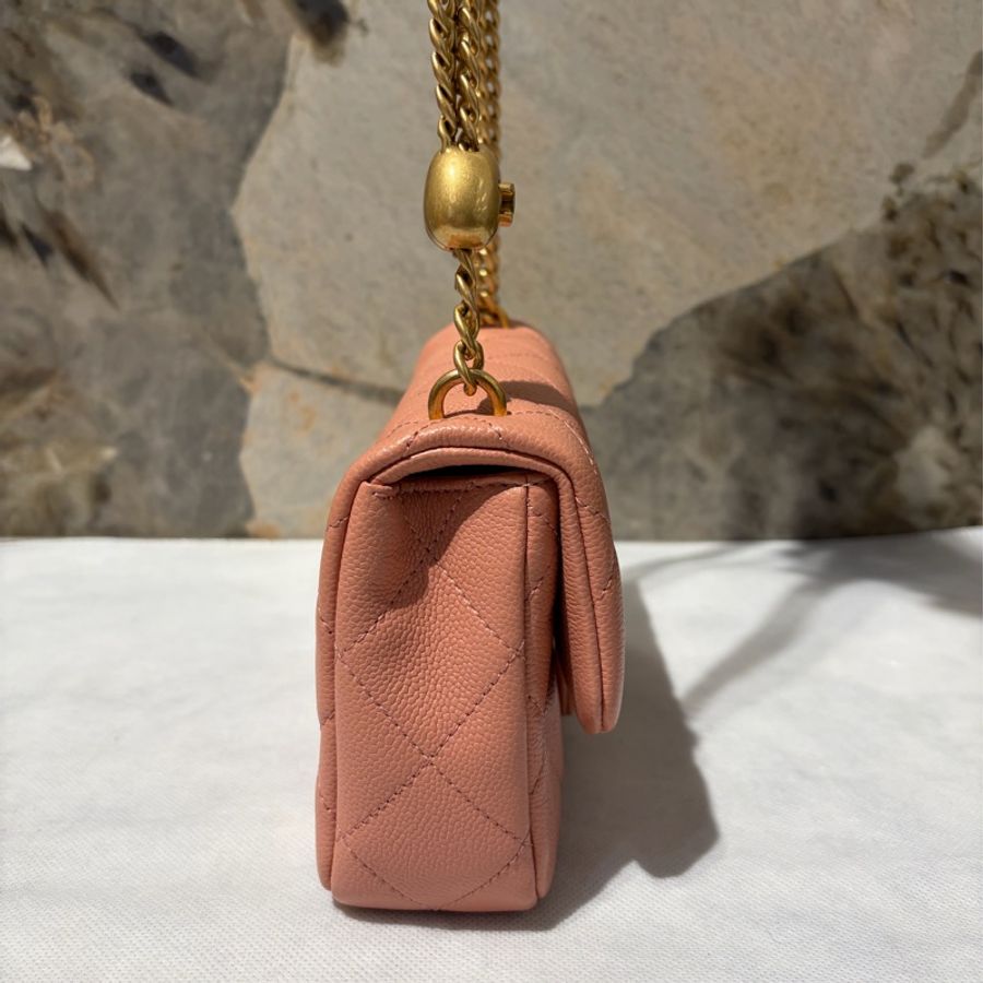 CHANEL 乾燥玫瑰粉金鍊愛心調節 CF-18-2
