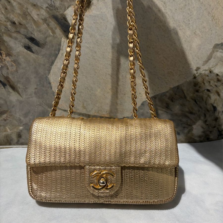 Chanel 羊皮圓弧皮面造型COCO包-0