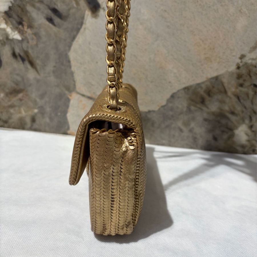 Chanel 羊皮圓弧皮面造型COCO包-3