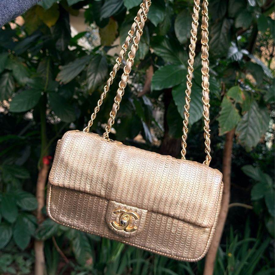 Chanel 羊皮圓弧皮面造型COCO包-9