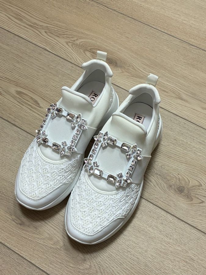 Roger Vivier 鑽扣白色運動鞋-1