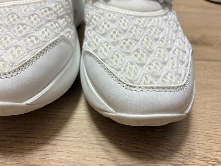 Roger Vivier 鑽扣白色運動鞋-3