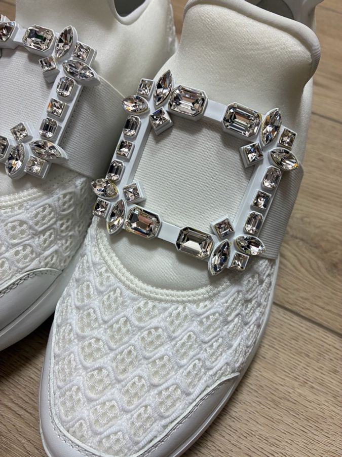 Roger Vivier 鑽扣白色運動鞋-4