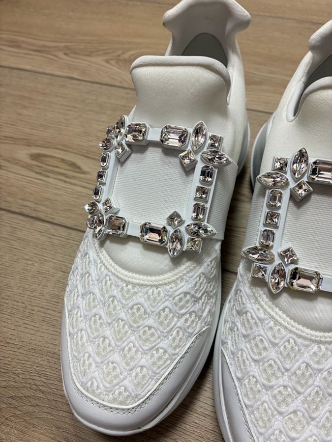 Roger Vivier 鑽扣白色運動鞋-5