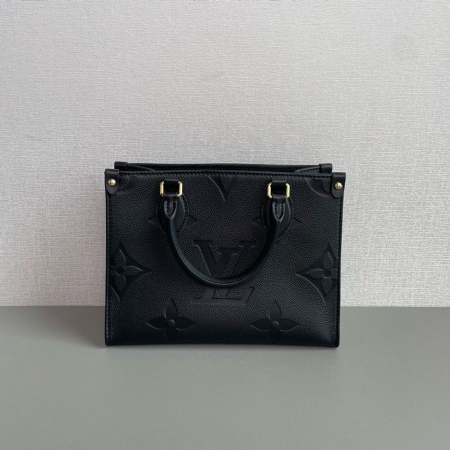 👜LV路易威登｜onthego老花壓紋黑色小號tote｜99新芯片款-5