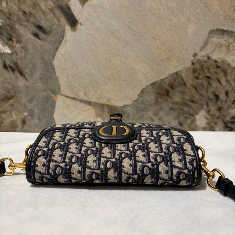 DIOR 藍緹花布金釦BOBBY EAST WEST斜背包-6