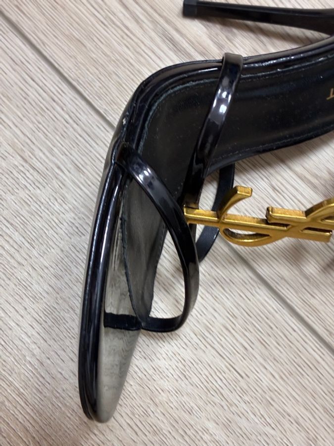 YSL Saint Laurent 經典字母高根鞋 細跟-17