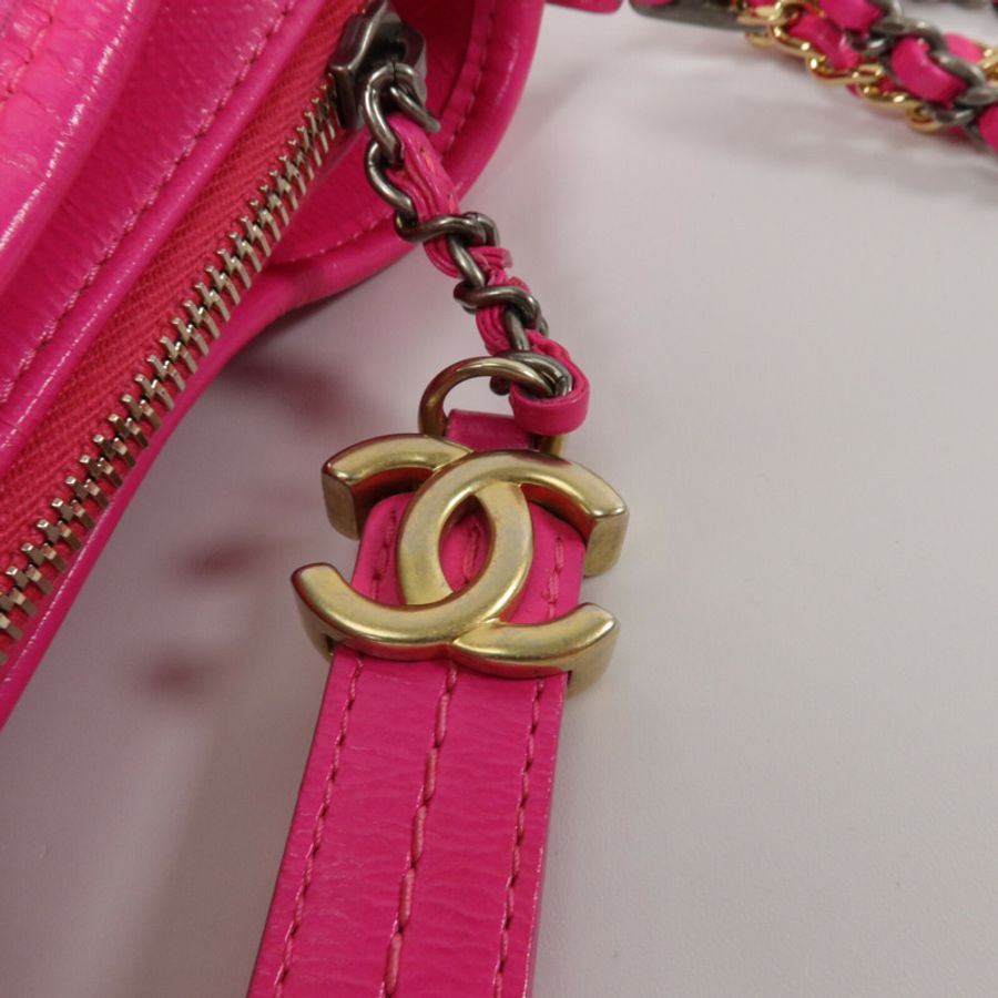 CHANEL 牛皮皮革Gabrielle Small鏈帶肩背袋-7