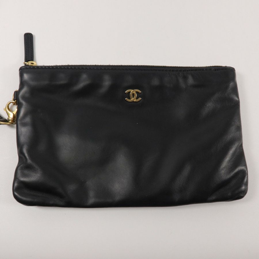 CHANEL 牛皮皮革Chanel 22 Medium鏈帶肩背袋-8