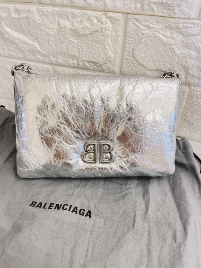 近新超甜價✨ 巴黎世家 BALENCIAGA Monaco 肩背包斜背包手拿包銀MONACO NANO-17