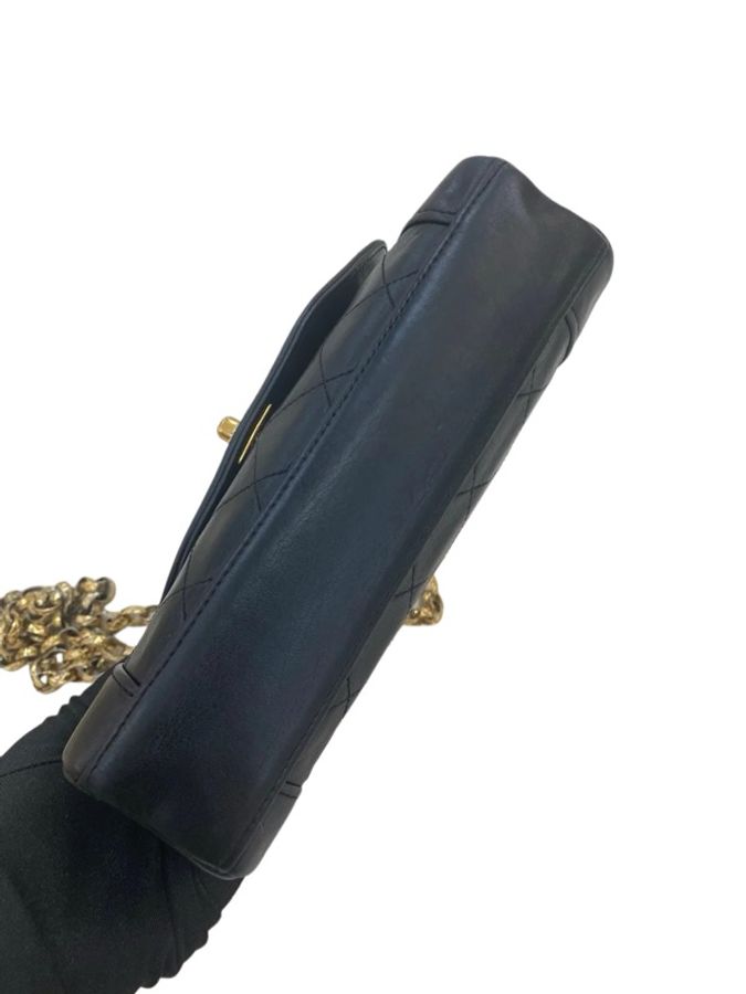 Chanel 黑金菱格纹双C扣雕花链条包-1