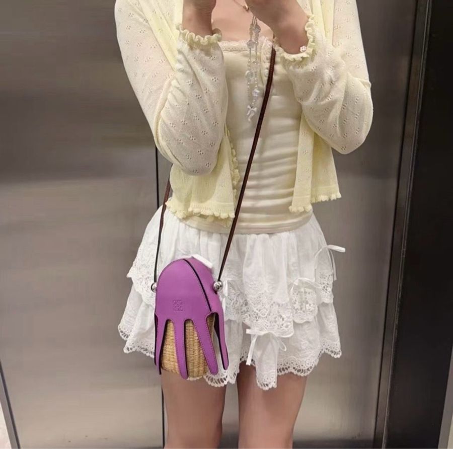 【威選精品】💜 Loewe 紫色草編章魚斜背包-0
