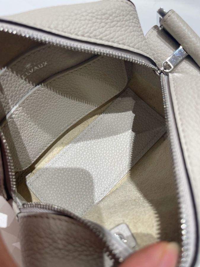 Delvaux 德爾沃cool box mini，可斜挎可手提，尺寸16.5*10-6