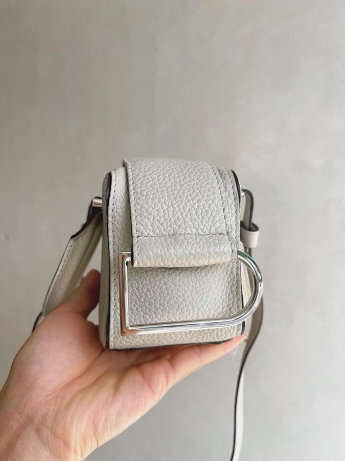 Delvaux 德爾沃cool box mini，可斜挎可手提，尺寸16.5*10-9