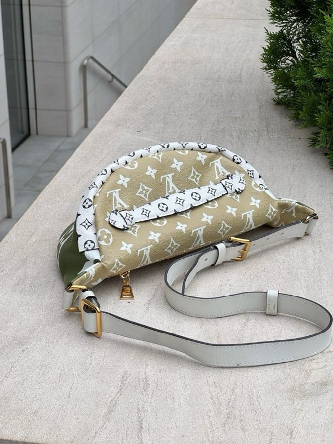 Louis Vuitton 路易威登 bumbag綠拼色胸包 芯片款 無配件-1