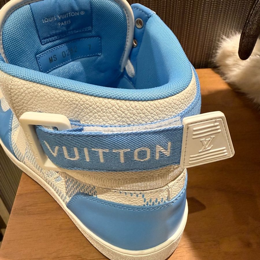 Louis Vuitton 99新閒置 Rivoli棋盤格運動高幫鞋 7號-13