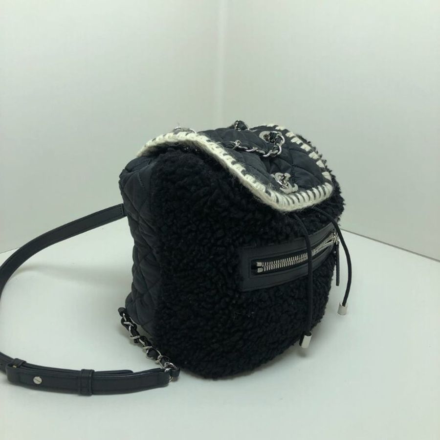 chanel毛呢後背包23*19*13  98新配件塵袋保卡-2