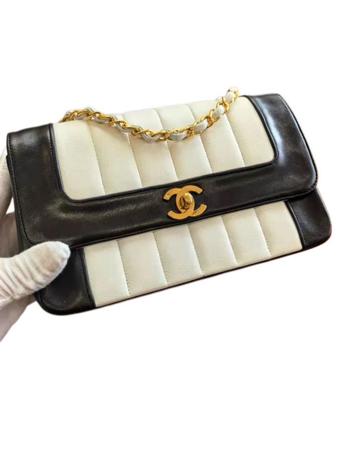 Chanel 熊貓配色雙C扣黛妃鏈條包-0