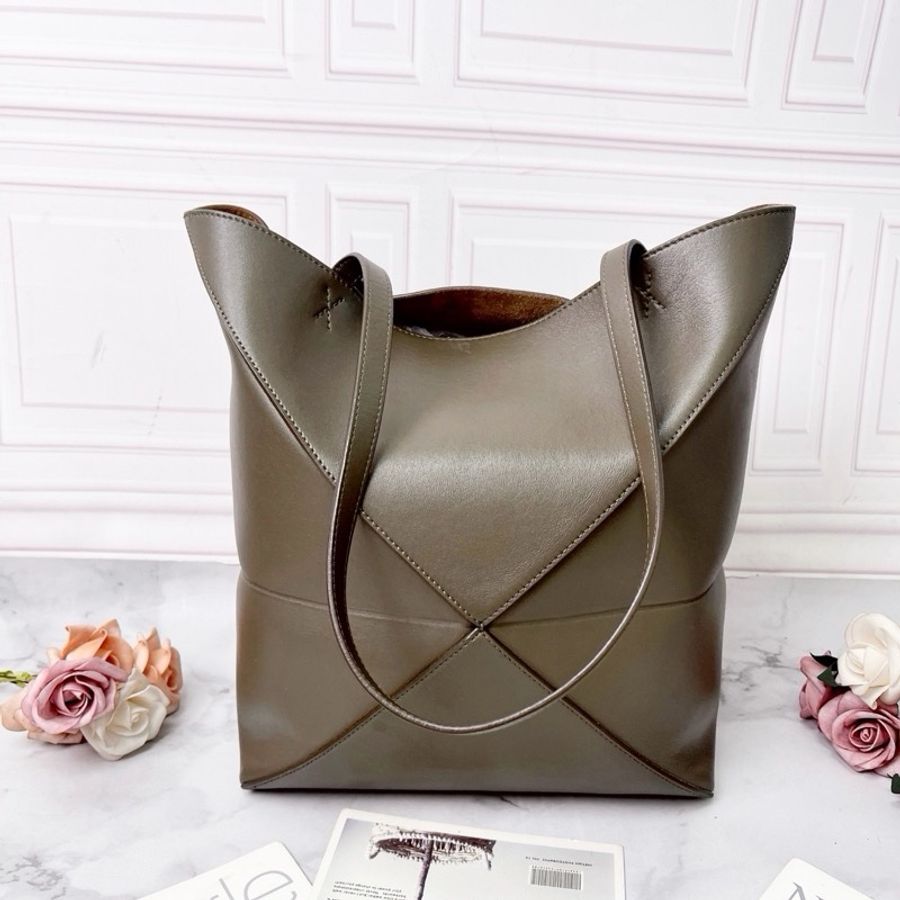 【威選精品】🤎 LOEWE Puzzle Fold 中號托特包-9