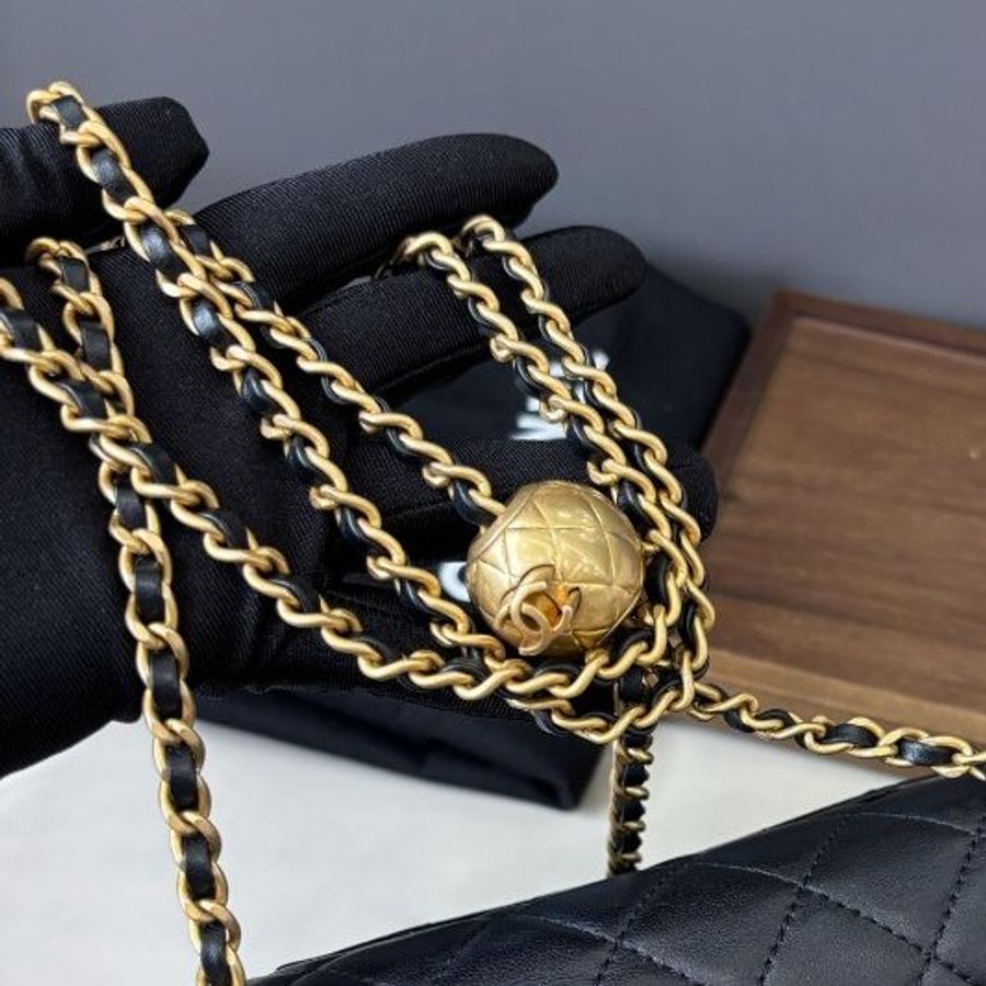 閒置新 香奈兒/Chanel 黑金羊皮金球大mini鏈條包-9